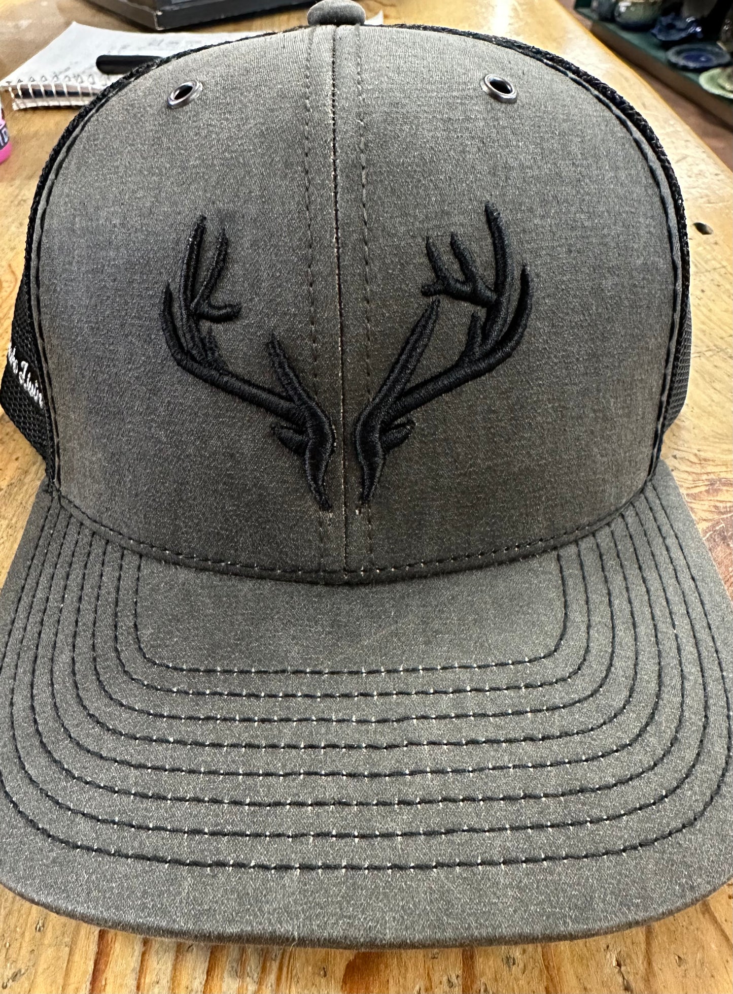 European Mount Hat