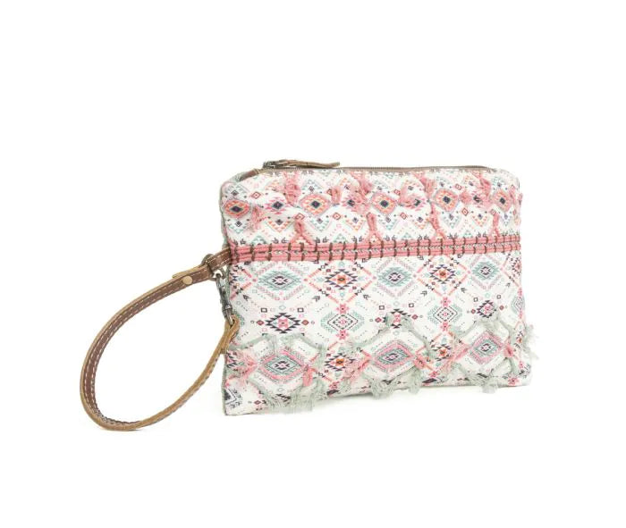 Tres de Quatro Myra Clutch